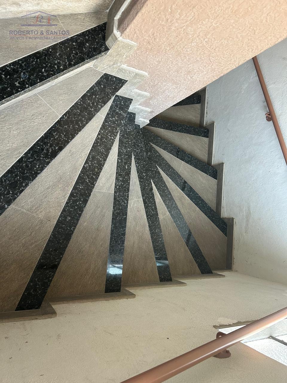 Escadas de acesso