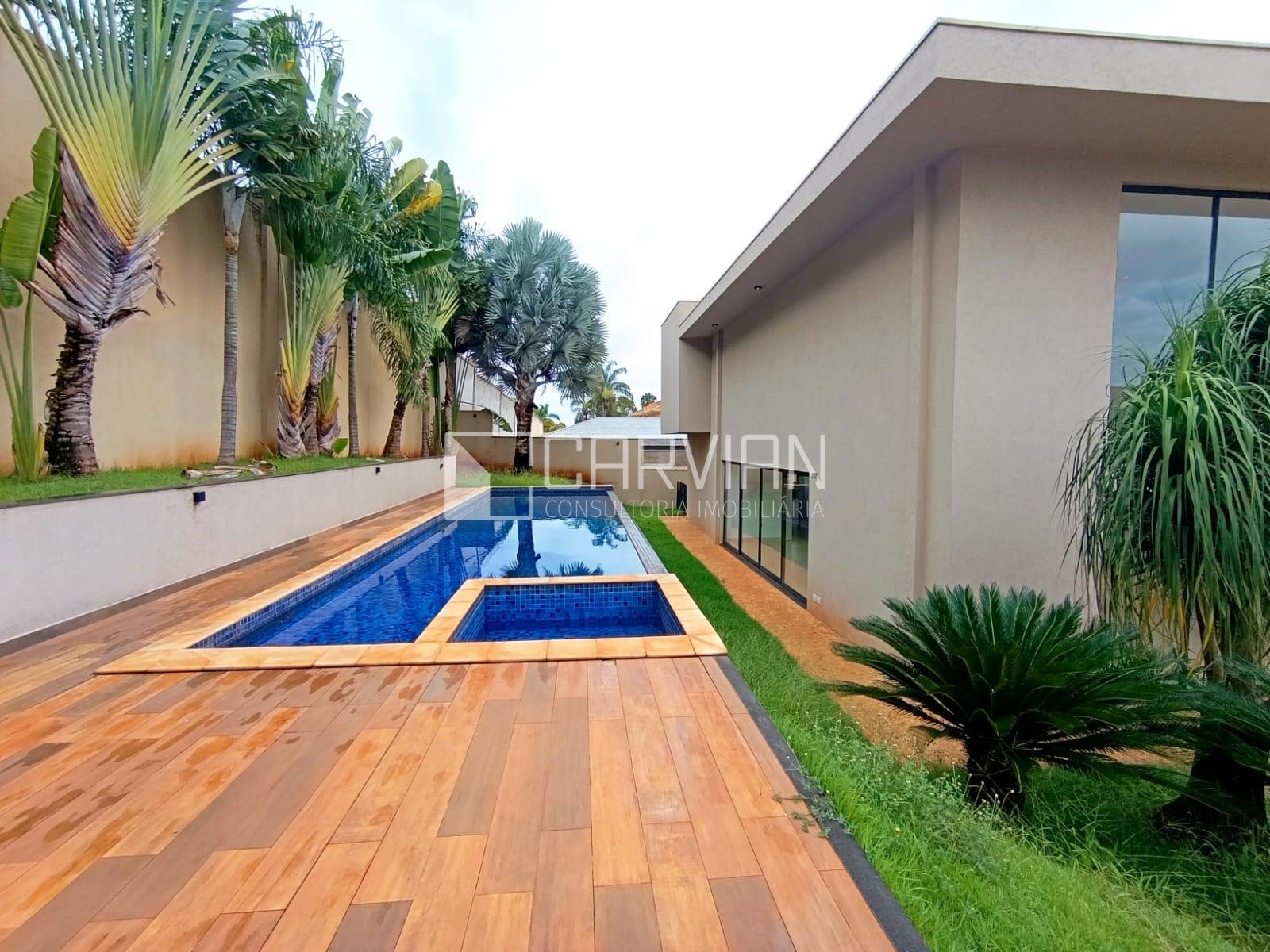 Casa à venda com 5 quartos, 7 banheiros, 8 vagas e 1130m² no Jardim Botânico, Ribeirão Preto — foto principal