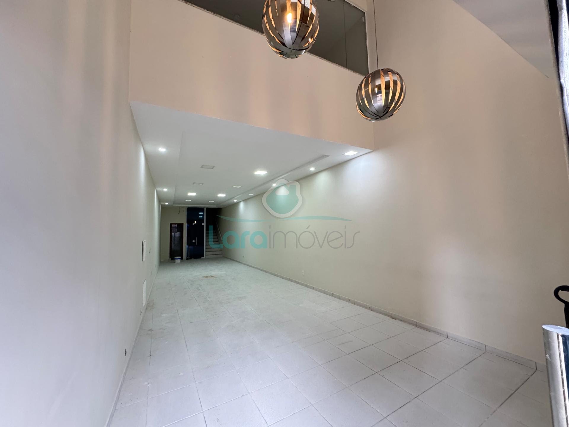 Comercial para alugar com 2 banheiros e 125m² no Centro, Macaé (RJ) — foto 4 de 17