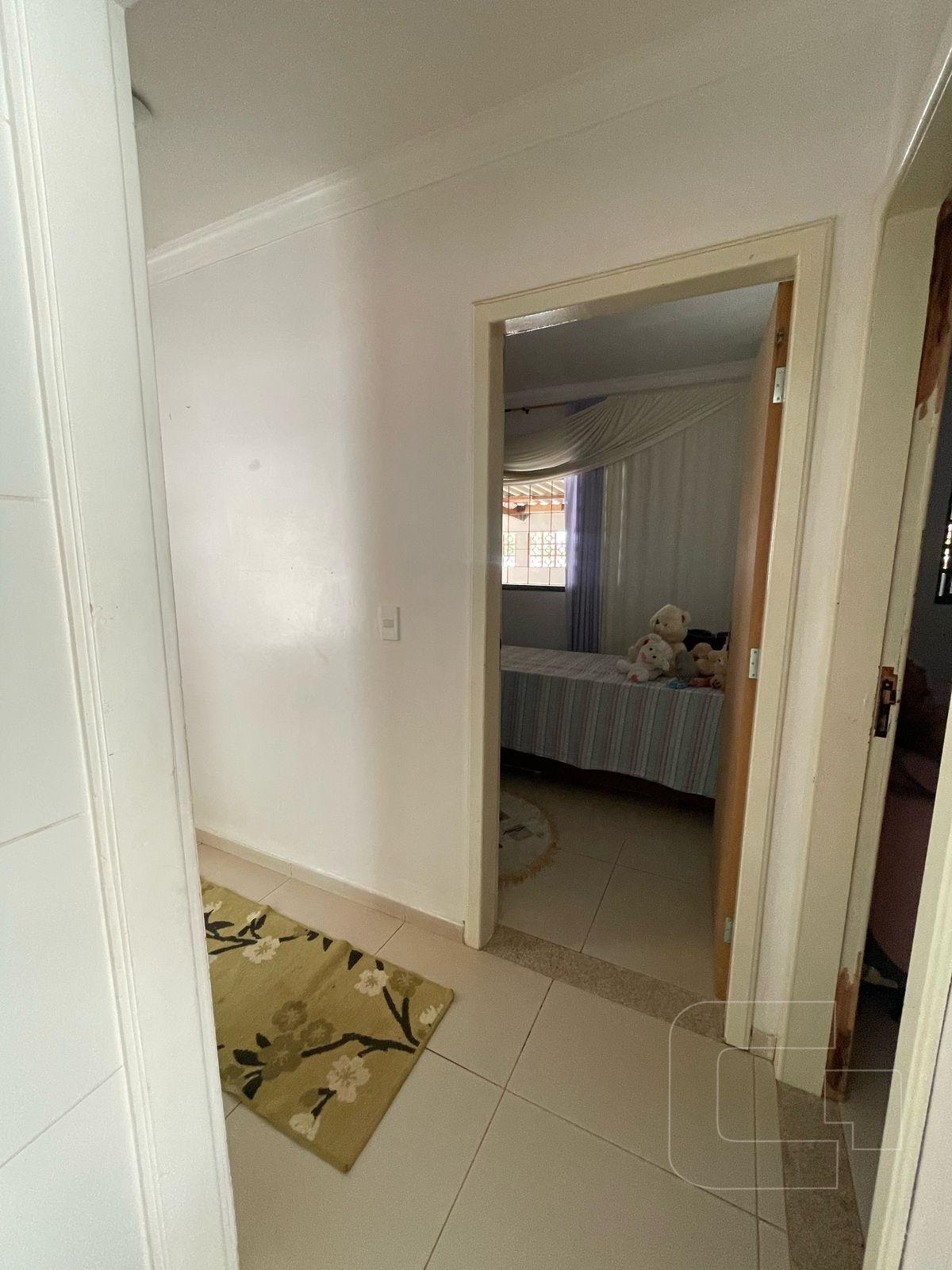 Casa à venda com 3 quartos, 4 vagas e 278m² no Jardim Flamingos, Apucarana (PR) — foto 5 de 26