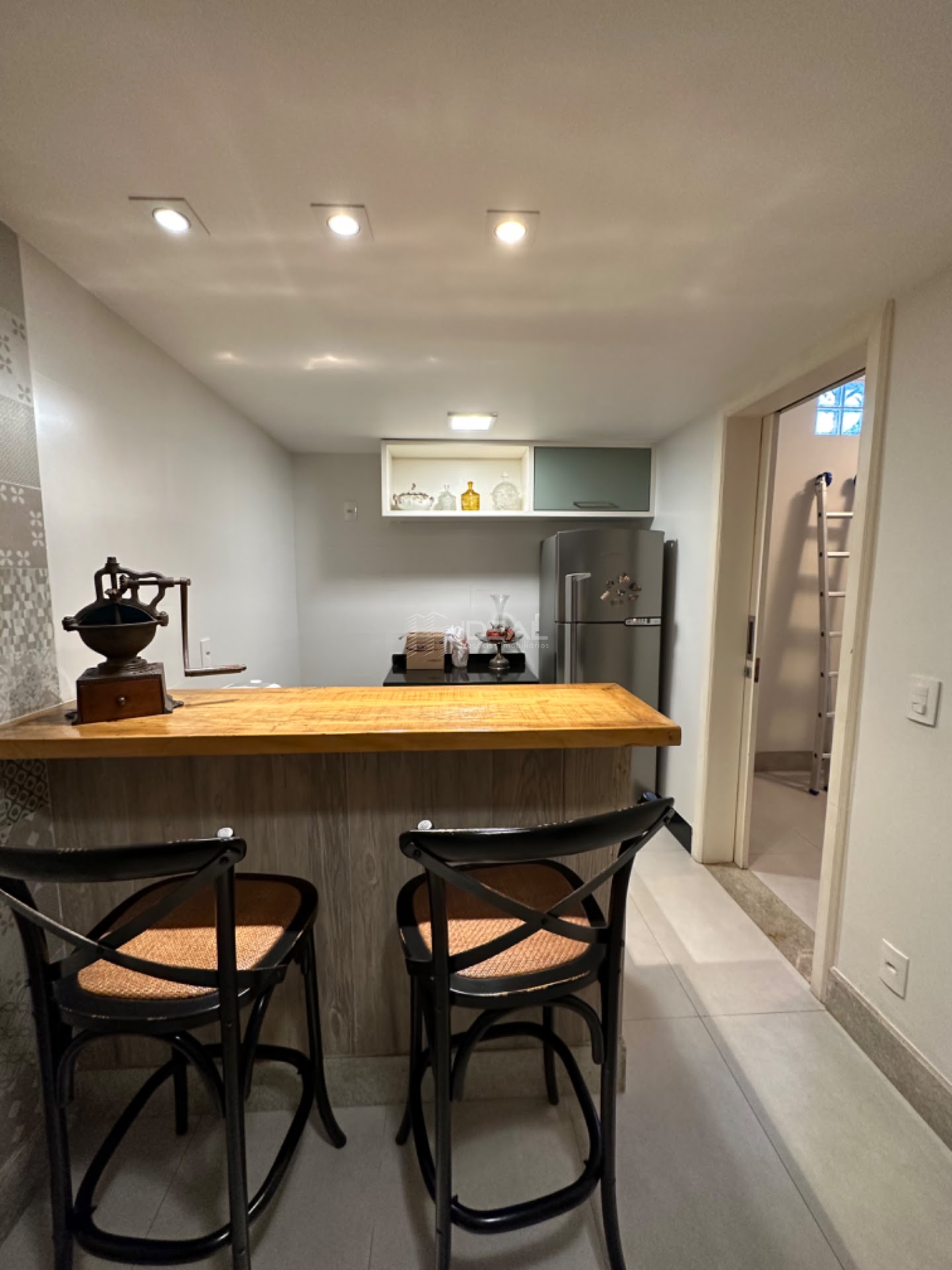 Casa à venda com 4 quartos, 3 suítes, 2 vagas e 250m² no Centro, Campos dos Goytacazes (RJ) — foto 8 de 30