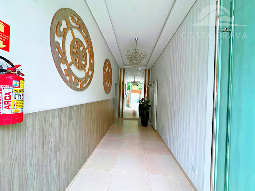 3 Quartos, 2 Vagas, Decorado Exclusivo na Praia Mansa