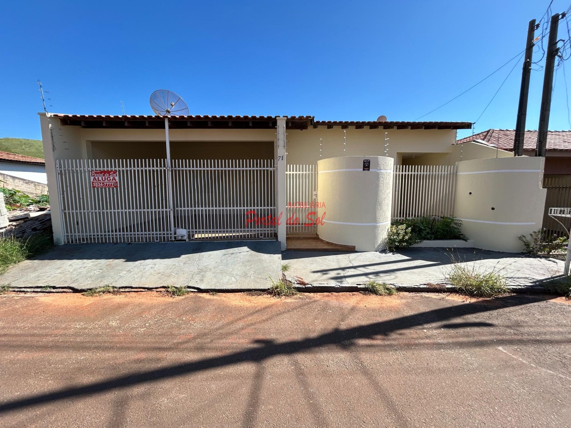 Casa à venda com 5 quartos, 3 banheiros, 2 vagas e 282m² no Jardim Alphaville, Santo Antônio da Platina — foto principal