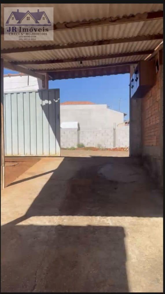 Casa à venda com 2 quartos, 1 banheiro, 1 vaga e 200m² no Bairro Bela Vista, São José do Alegre (MG) — foto 2 de 9