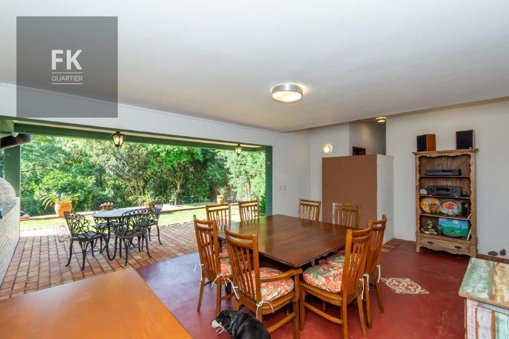 Casa à venda com 4 quartos, 4 suítes, 4 vagas e 620m² no Residencial Euroville, Carapicuíba (SP) — foto 17 de 30