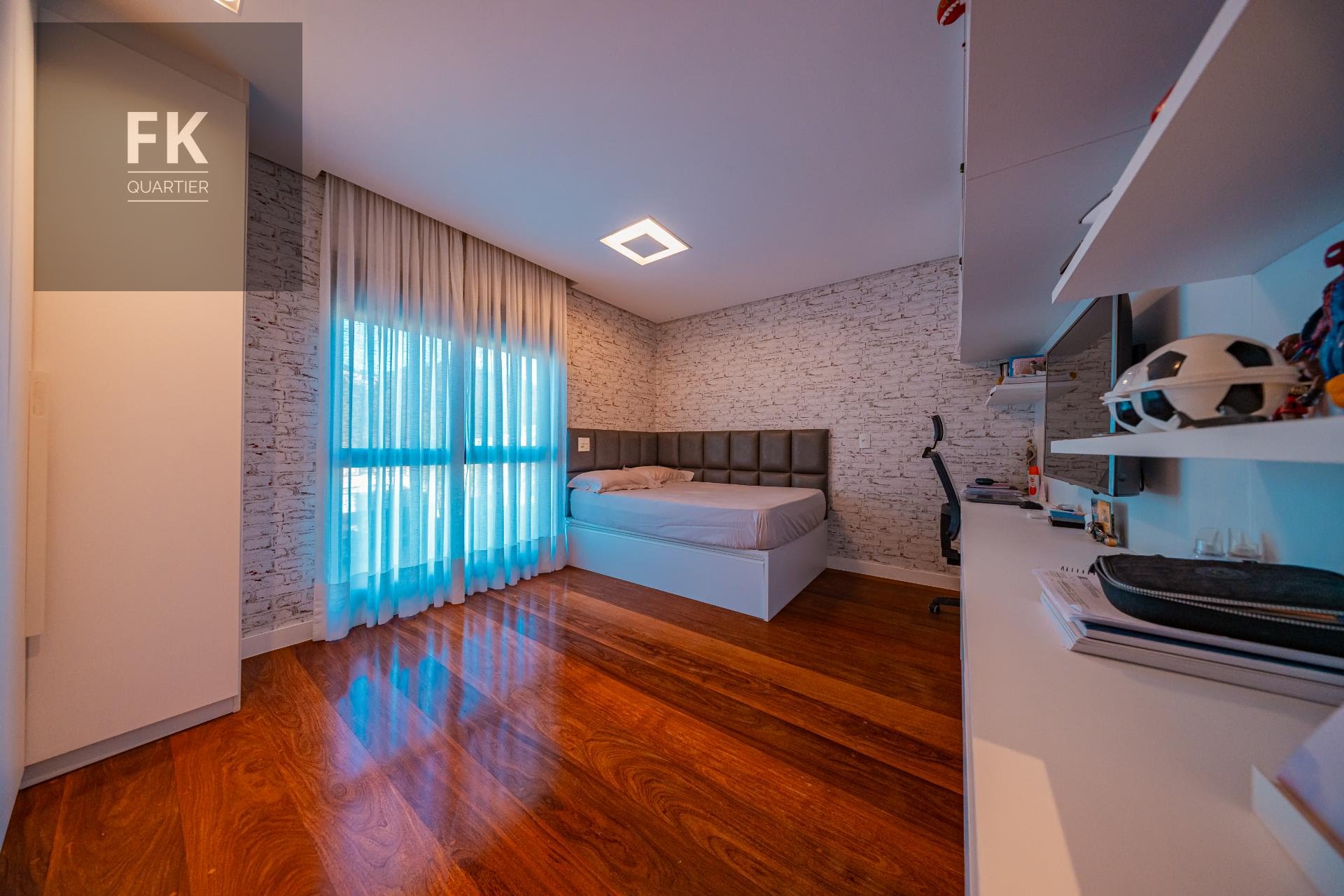 Casa à venda com 5 quartos, 5 suítes, 6 vagas e 400m² no Alphaville, Santana de Parnaíba (SP) — foto 24 de 30