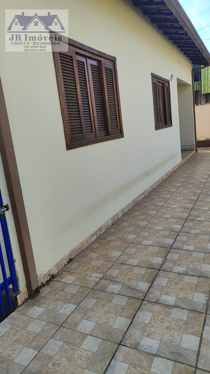 Casa à venda com 3 quartos, 2 banheiros, 3 vagas e 100m² no Centro, Piranguinho (MG) — foto 27 de 28