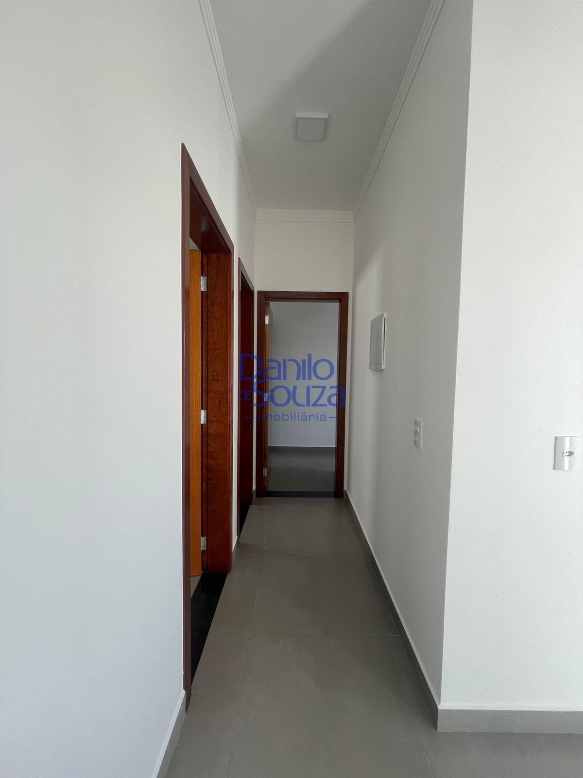 Casa à venda com 2 quartos, 1 suíte, 2 vagas e 107m² no Portal do Camburi, Araxá (MG) — foto 5 de 16