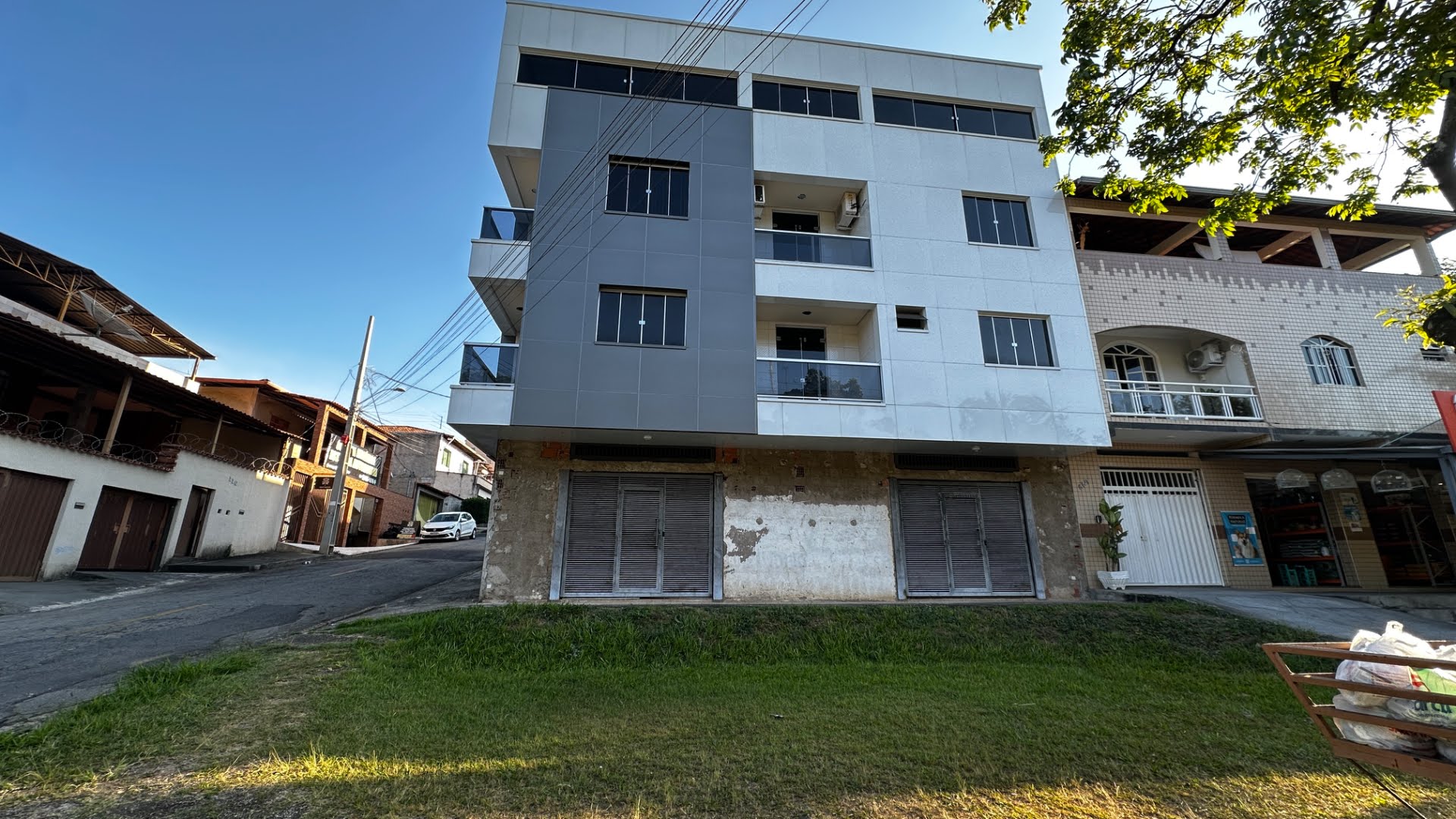 Prédio Inteiro à Venda em Ideal, Ipatinga | 7 Dormitórios