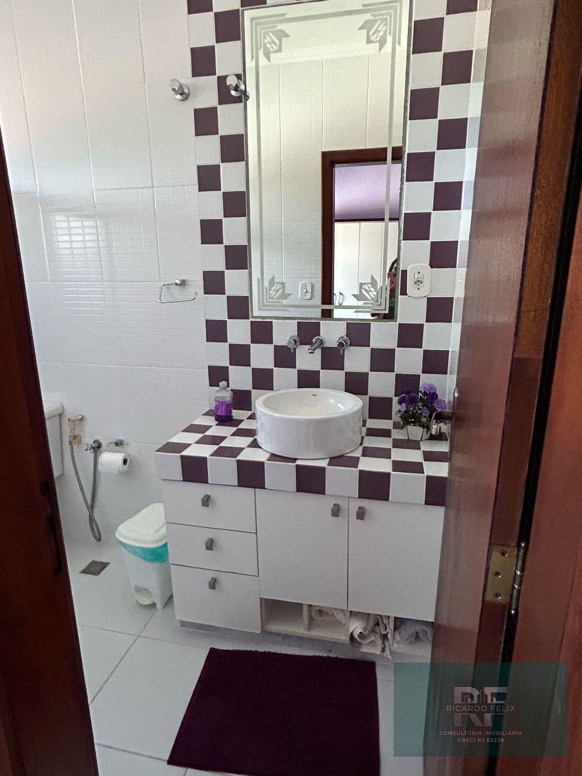 Casa à venda com 3 quartos, 3 suítes, 2 vagas e 360m² no Jardim Bela Vista, Rio das Ostras (RJ) — foto 23 de 30