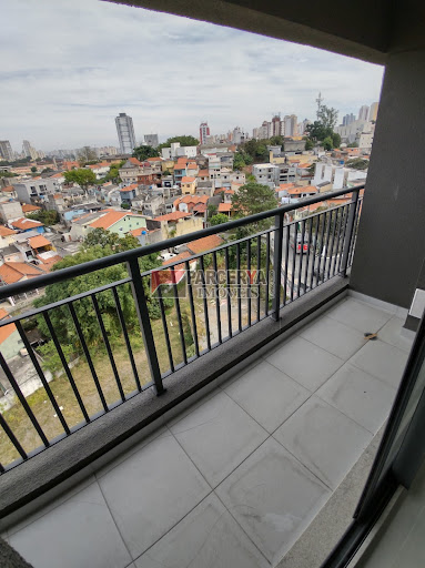 Sala comercial ou apartamento residencial metrô Guilhermina