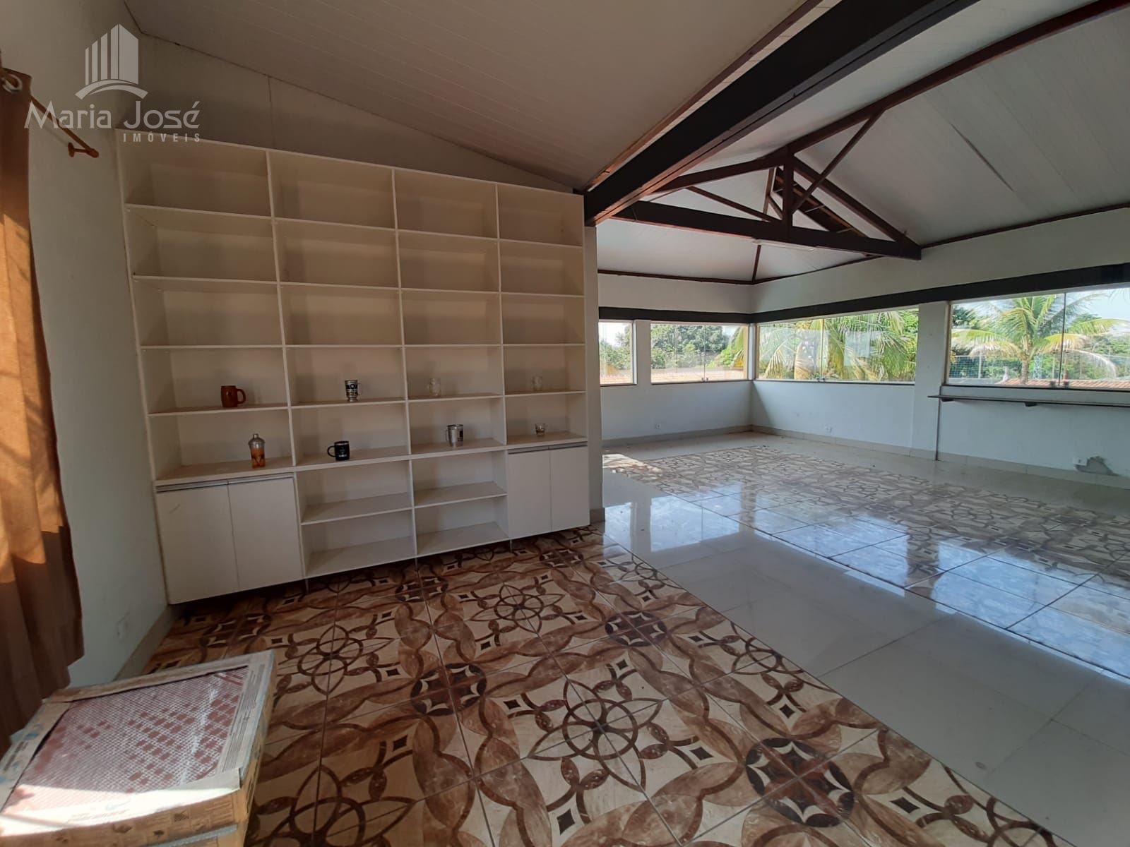Casa à venda com 5 quartos, 3 suítes, 4 vagas e 1000m² no Titamar, Sete Lagoas (MG) — foto 8 de 21