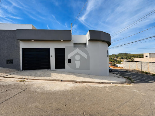Casa para Locação em Alfenas | 4 Dormitórios, 223m²