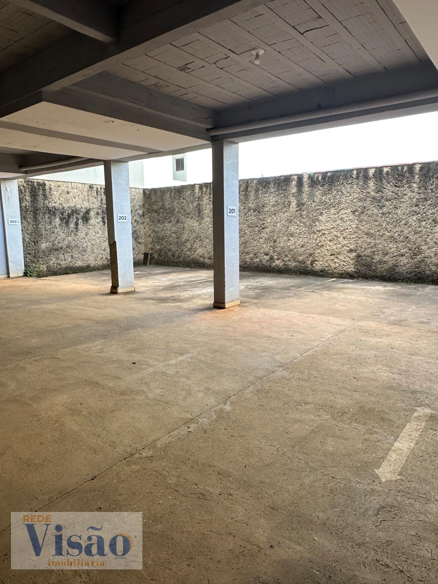 Apartamento para alugar com 2 quartos, 1 suíte, 1 vaga e 55m² no Jóquei Clube, Paracatu (MG) — foto 16 de 18
