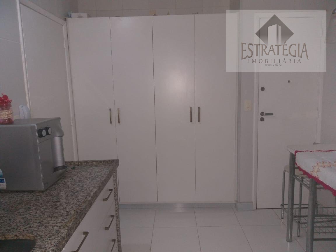 Apartamento à venda com 2 quartos, 2 banheiros, 1 vaga e 82m² no Centro, Petrópolis (RJ) — foto 11 de 13