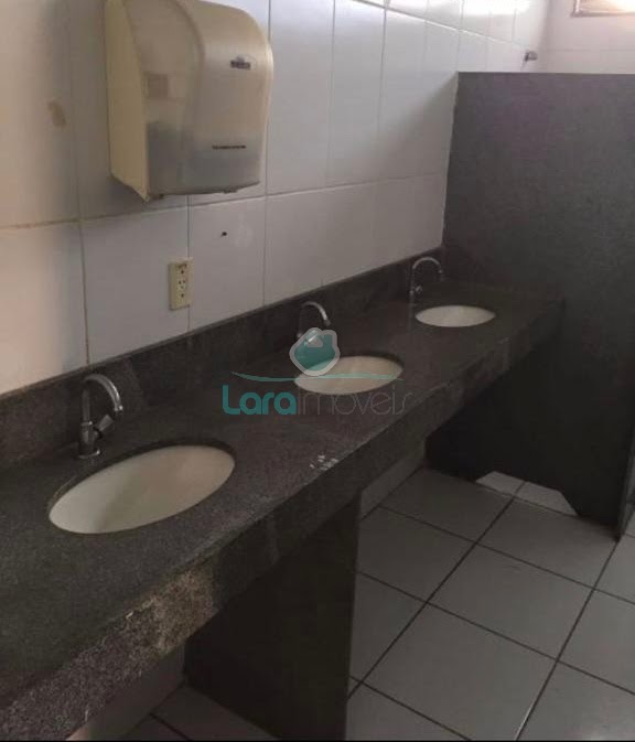 Comercial para alugar com 1m² no Lagomar, Macaé (RJ) — foto 10 de 12