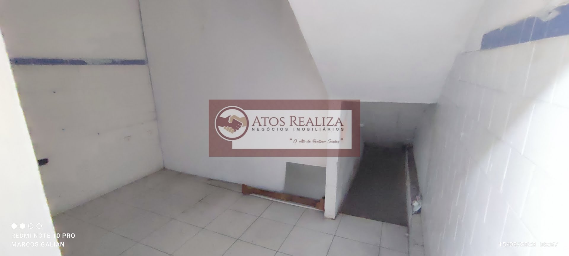 Casa para alugar com 2 banheiros, 2 vagas e 200m² no Interlagos, São Paulo (SP) — foto 2 de 23