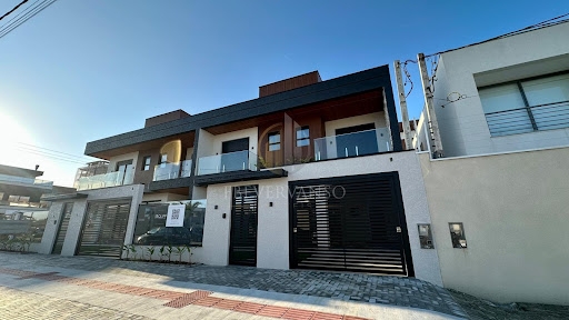 Sobrado  em Balneario Eliana - Guaratuba, PR