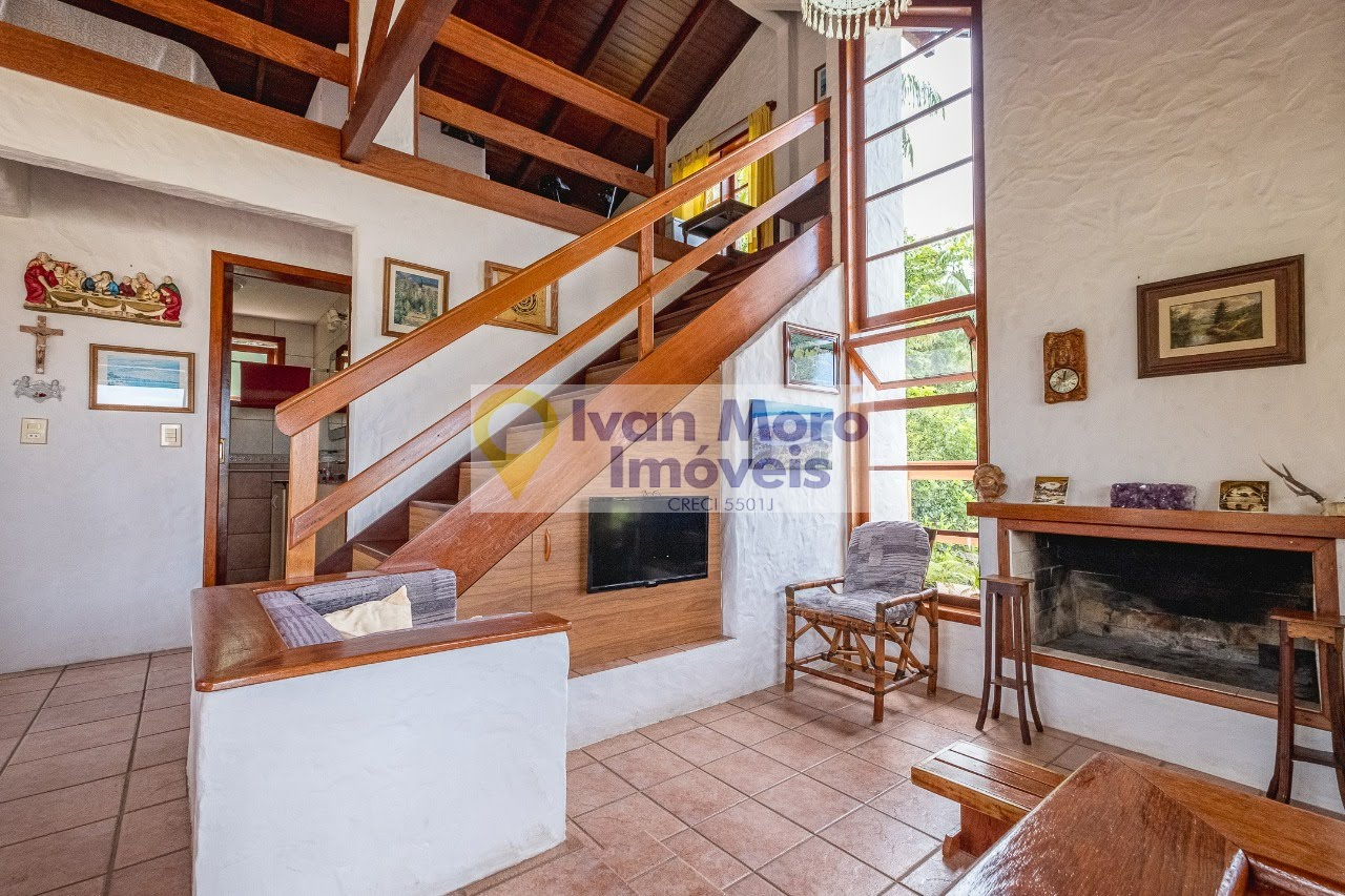 Casa à venda com 5 quartos, 2 suítes, 4 vagas e 465m² no Cachoeira do Bom Jesus, Florianópolis (SC) — foto 8 de 30