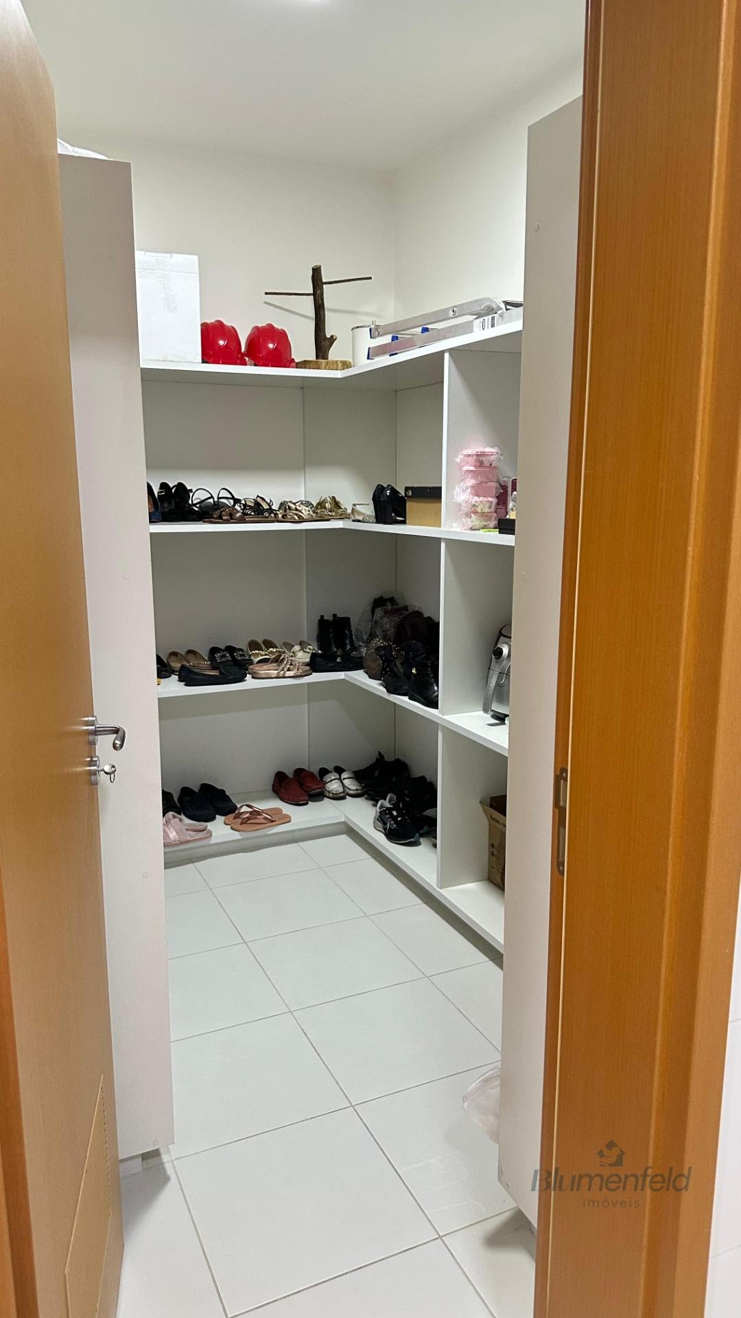 Apartamento à venda com 3 quartos, 3 suítes, 4 vagas e 197m² no Jardim Limoeiro, Arujá (SP) — foto 8 de 30