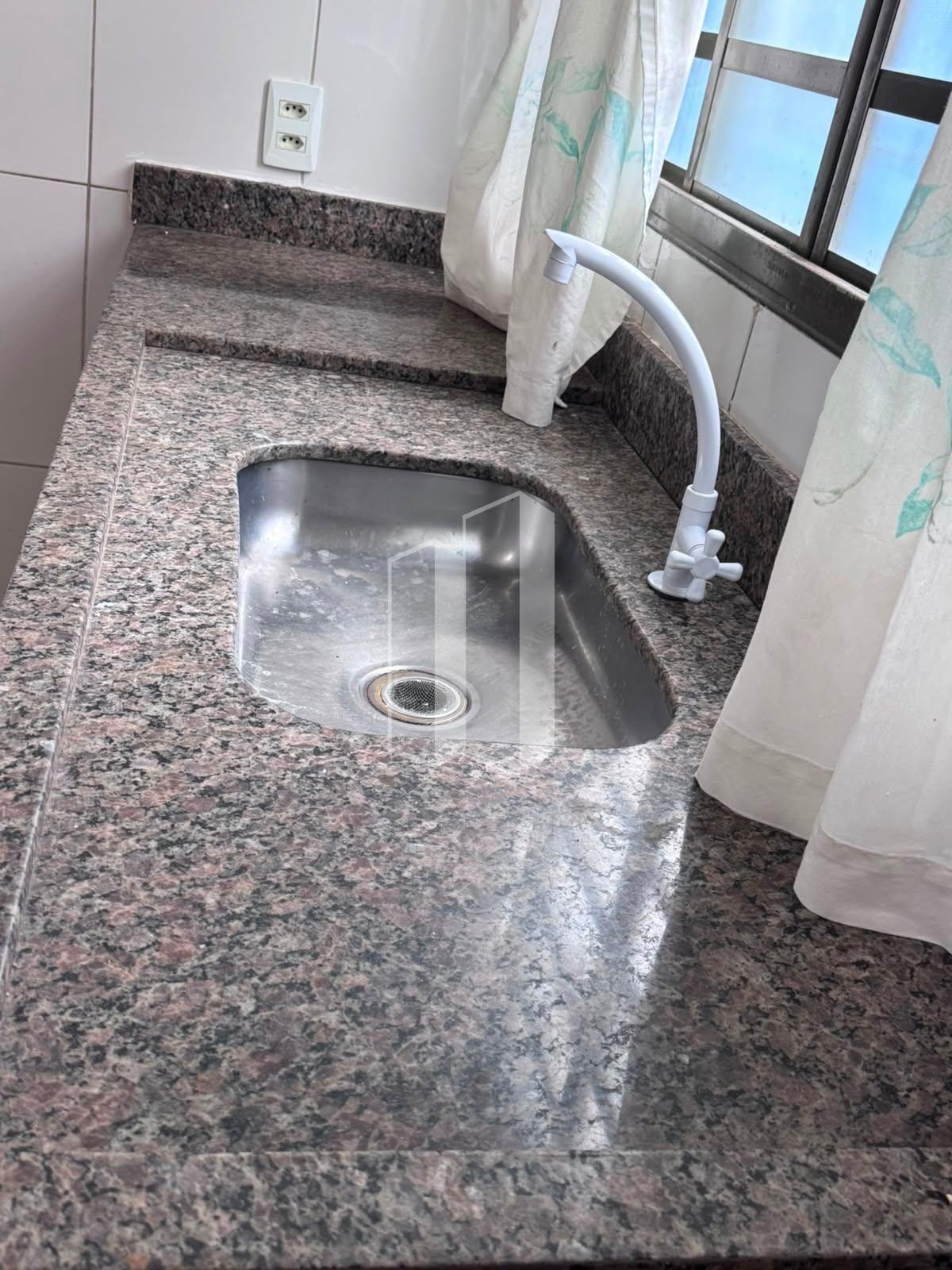 Casa à venda com 2 quartos, 1 banheiro, 3 vagas e 60m² no Setor Grajaú, Goiânia (GO) — foto 9 de 19