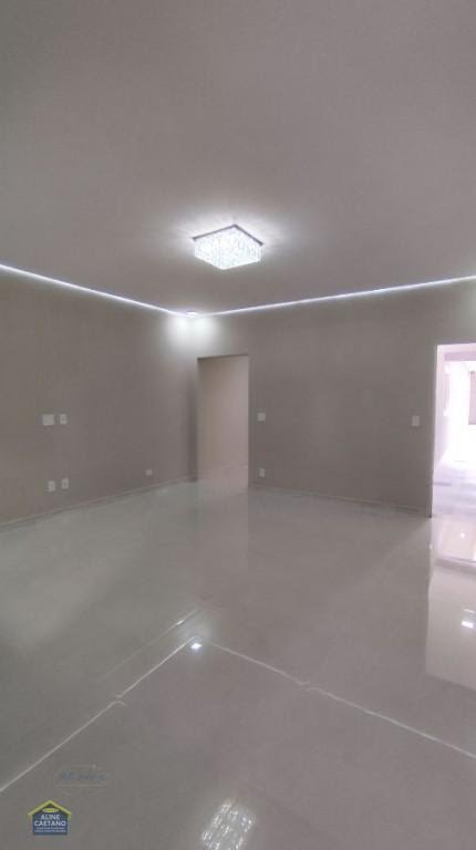 Casa à venda com 3 quartos, 2 suítes, 2 vagas e 110m² no Vila Tupi, Praia Grande (SP) — foto 8 de 30