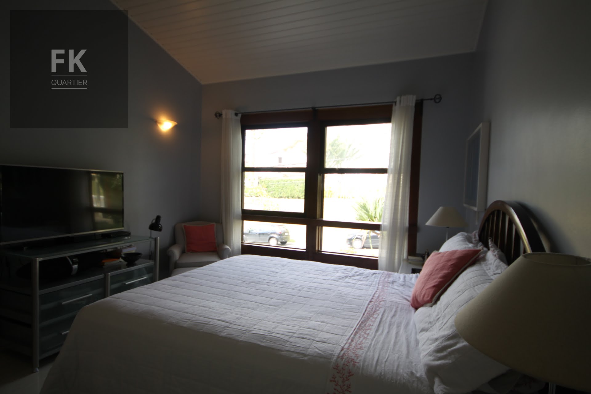 Casa à venda com 4 quartos, 3 suítes, 6 vagas e 408m² no Alphaville Empresarial, Barueri (SP) — foto 15 de 27