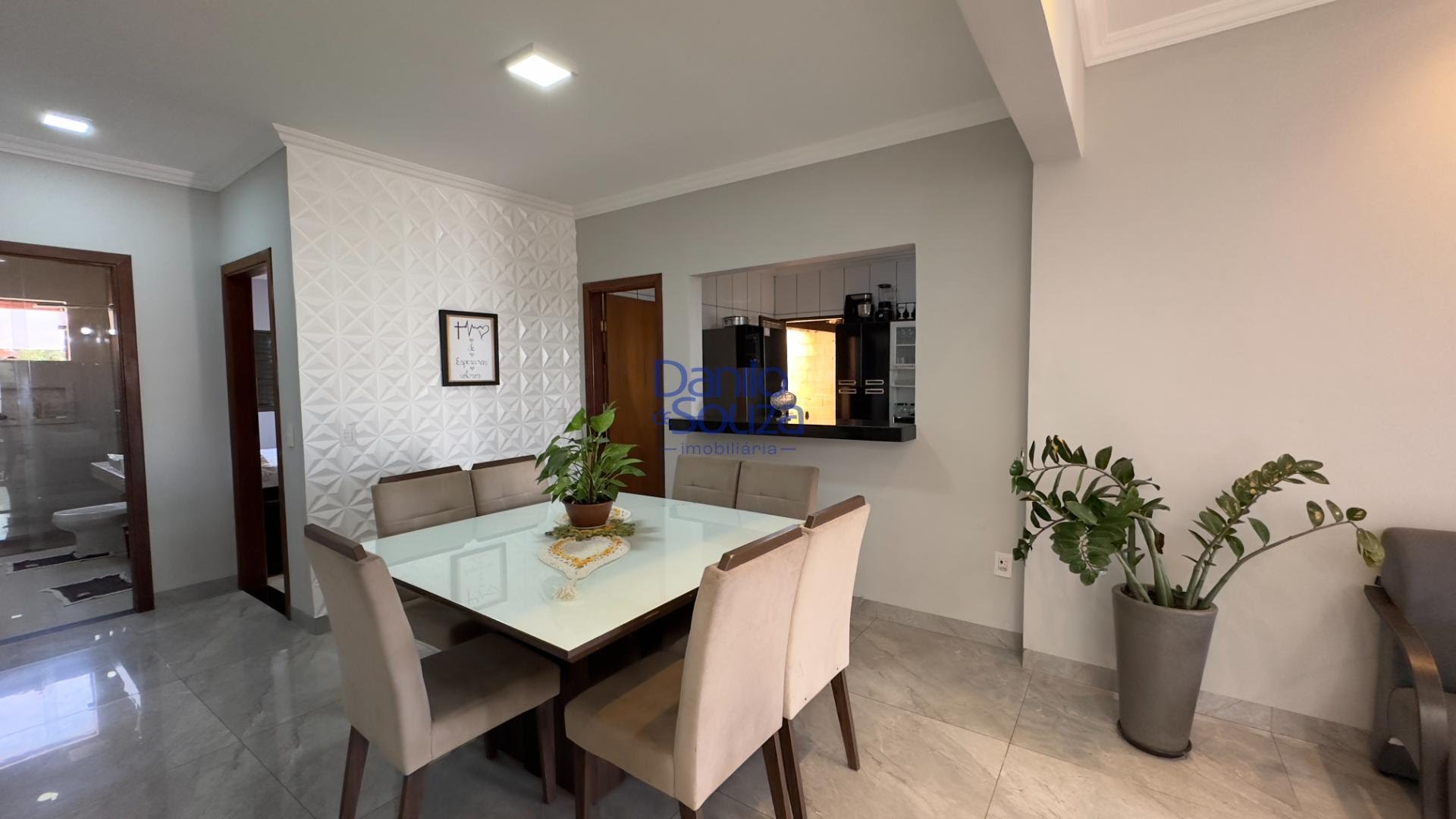 Casa à venda com 3 quartos, 1 suíte, 2 vagas e 404m² no Camuá, Araxá (MG) — foto 4 de 20