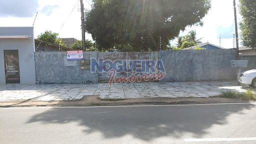 Excelente terreno medindo 314m² ( trezentos e quatorze metros quadrados) para você que deseja investir, essa é a oportunidade que você estava esperando, localizado no bairro Nova Brasília.  ESCRITURADOS! 