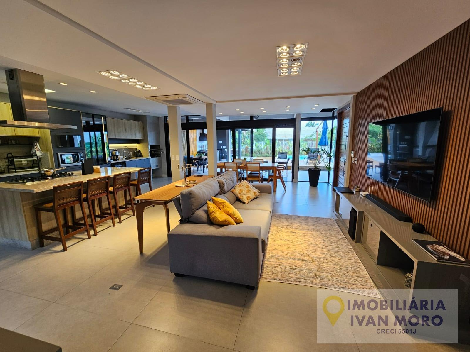 Casa para alugar com 3 quartos, 1 suíte, 3 vagas e 159m² no Daniela, Florianópolis (SC) — foto 6 de 30