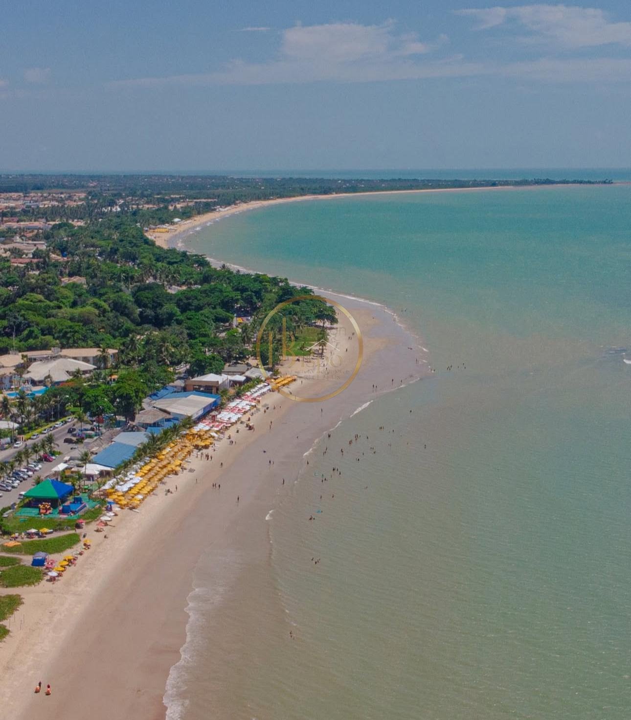 Terreno à venda com 750m² de terreno no Orla Taperapuã, Porto Seguro — foto principal