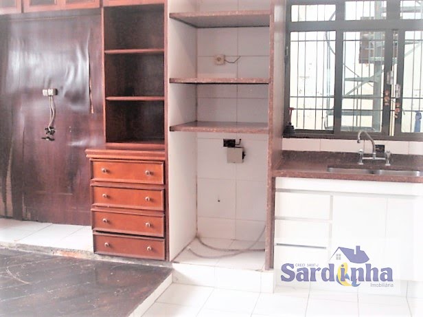 Casa à venda com 5 quartos, 1 suíte, 2 vagas e 198m² no Jardim Peri Peri, São Paulo (SP) — foto 10 de 14