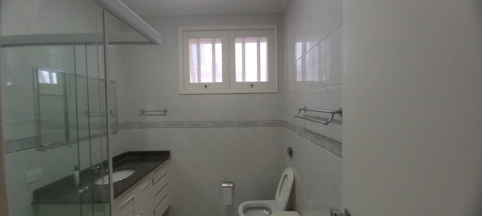 Casa à venda com 4 quartos, 3 banheiros, 6 vagas e 327m² no Tenório (praia Vermelha), Ubatuba (SP) — foto 12 de 16