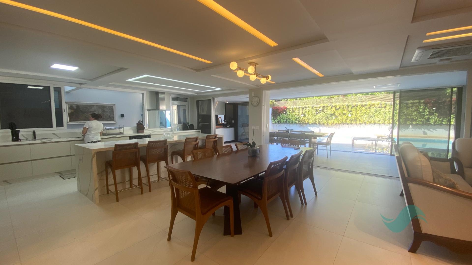 Casa à venda com 5 quartos, 5 suítes, 3 vagas e 536m² no Jurerê, Florianópolis (SC) — foto 3 de 30