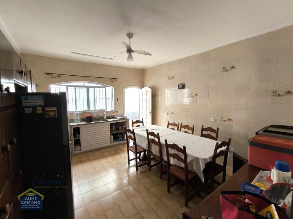 Casa à venda com 3 quartos, 1 suíte, 6 vagas e 257m² no Balneario Flórida, Praia Grande (SP) — foto 6 de 30