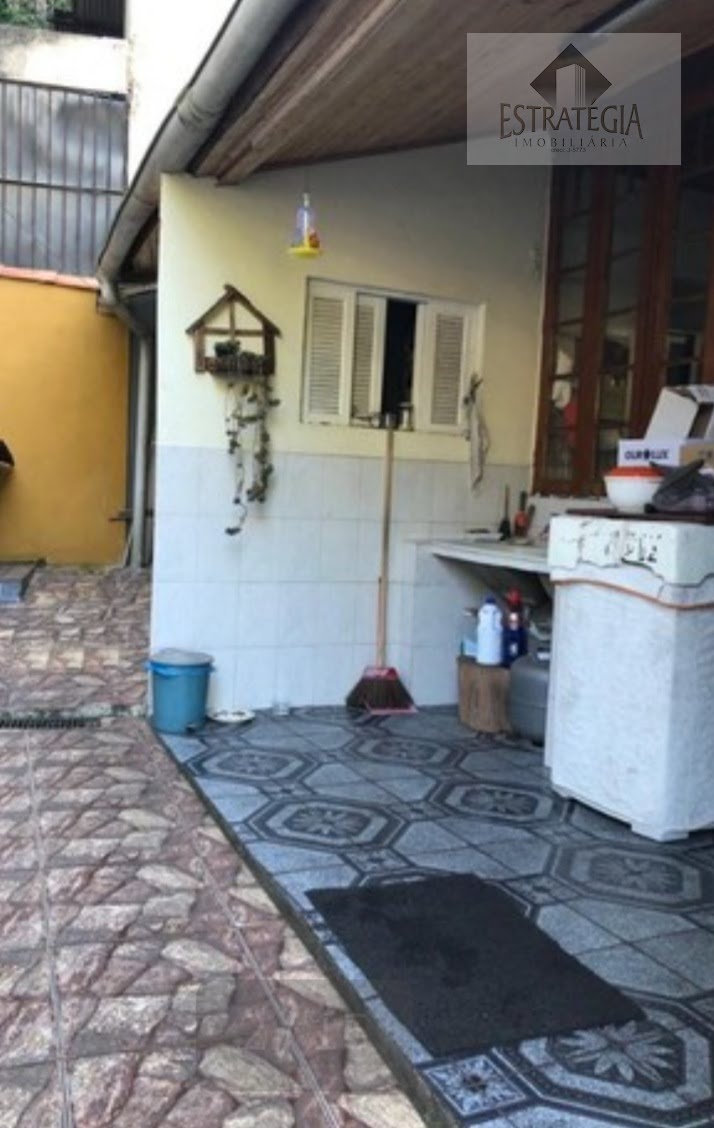 Casa à venda com 2 quartos, 1 banheiro e 70m² no Centro, Petrópolis (RJ) — foto 7 de 8