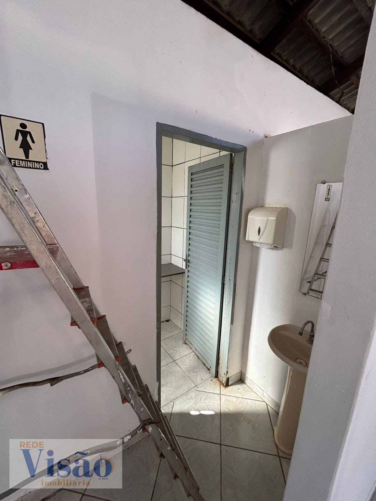 Comercial para alugar com 3 banheiros no Vila Mariana, Paracatu (MG) — foto 8 de 21