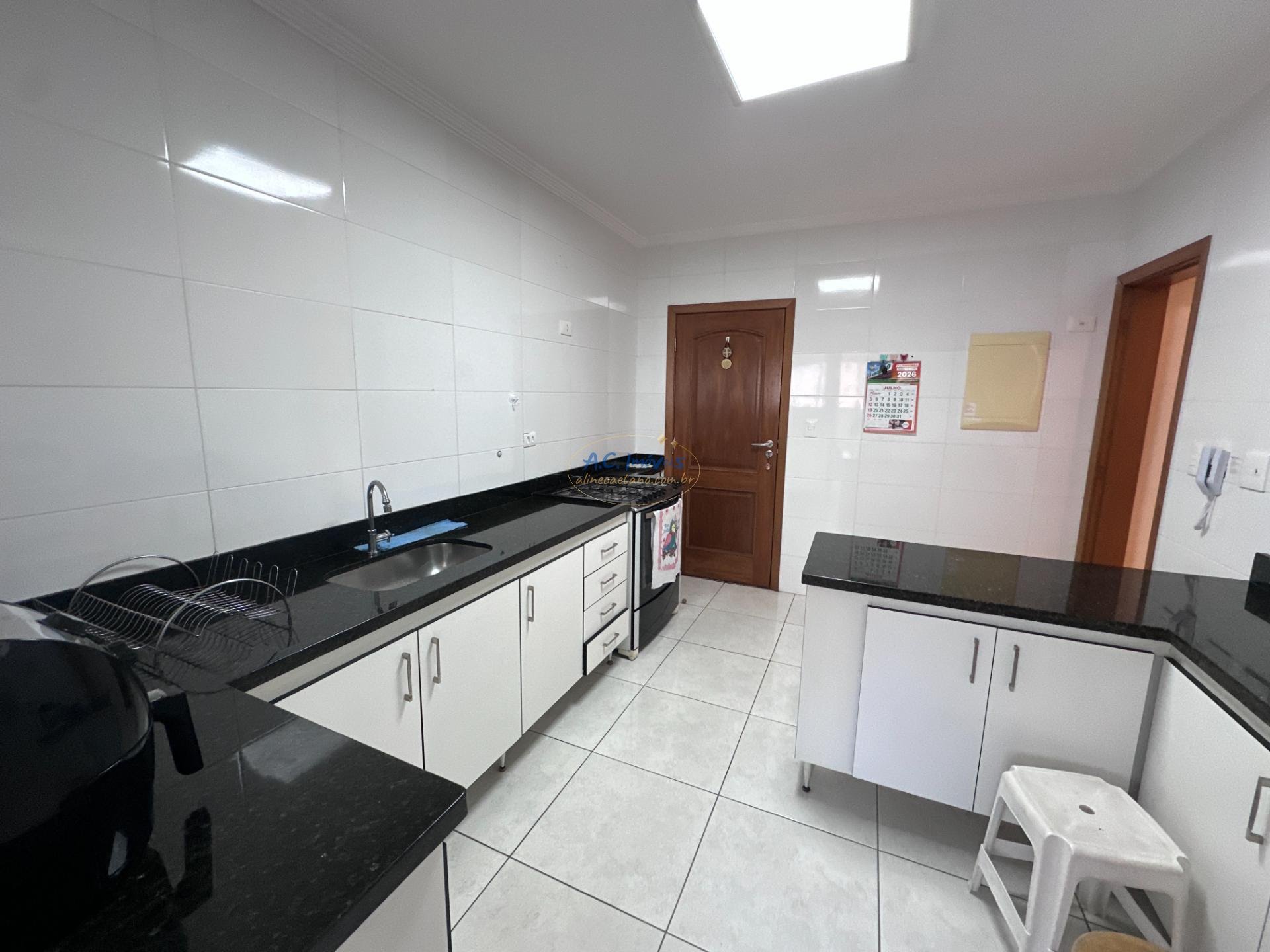 Apartamento para alugar com 3 quartos, 3 suítes, 2 vagas e 140m² no Canto do Forte, Praia Grande (SP) — foto 24 de 30