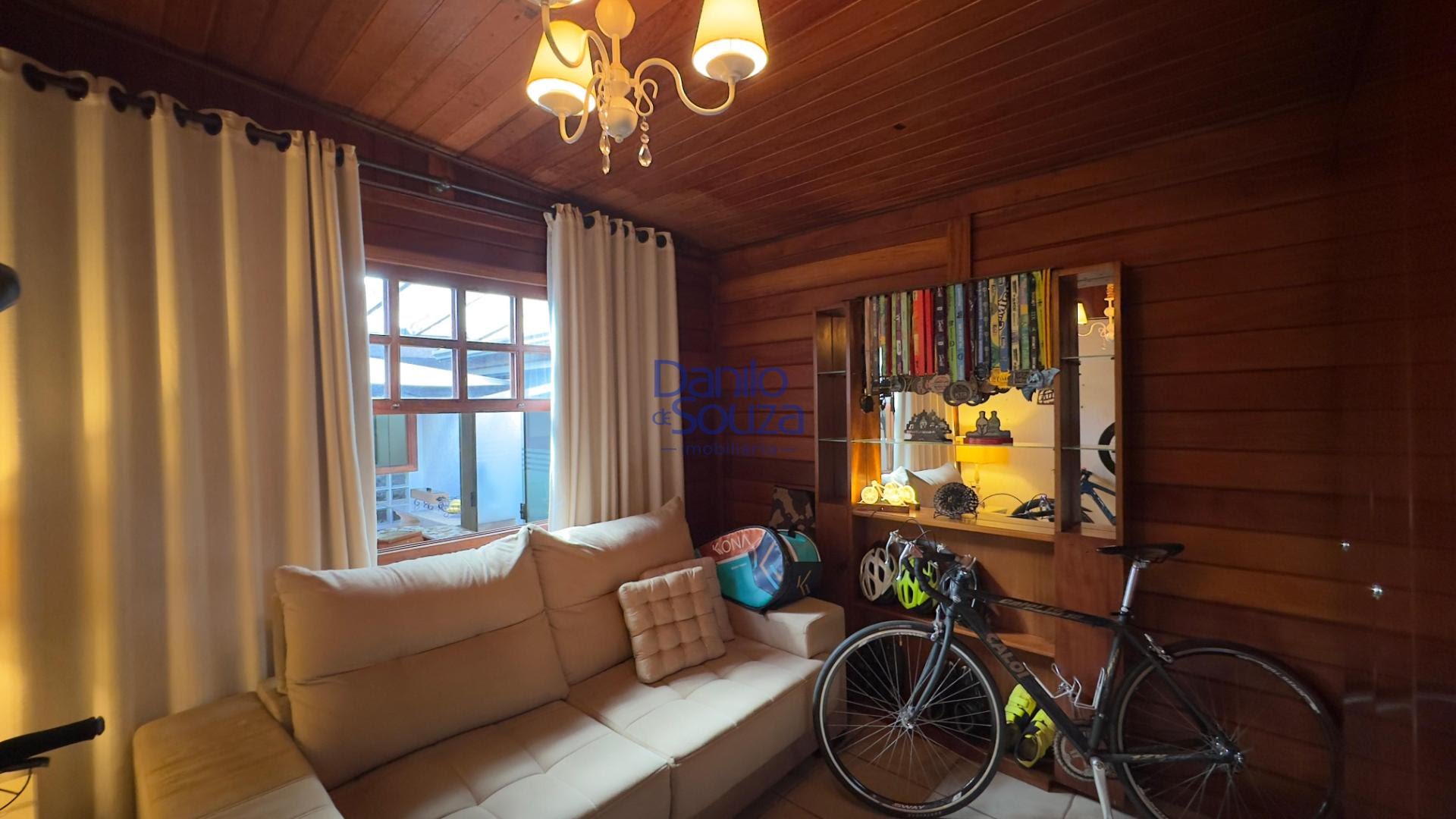 Casa à venda com 3 quartos, 3 suítes, 1 vaga e 190m² no Centro, Araxá (MG) — foto 6 de 22