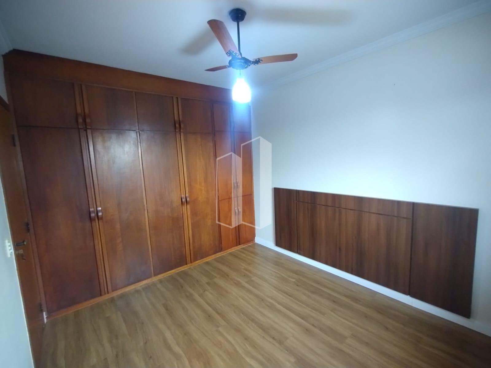 Casa para alugar com 4 quartos, 1 suíte, 2 vagas e 200m² no Parque Anhanguera, Goiânia (GO) — foto 24 de 30