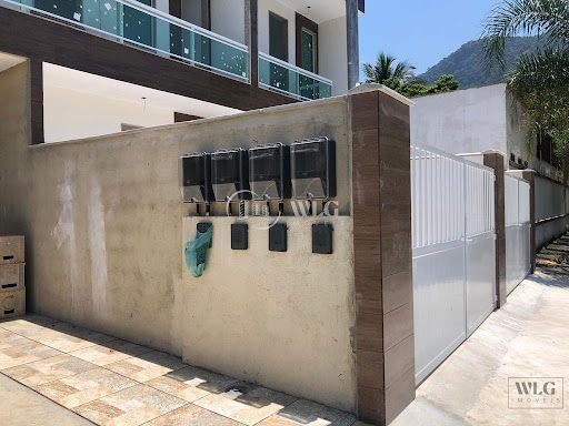 Casa à Venda em Vila Muriqui - 2 Dorms, 1 Suíte por R$295.000