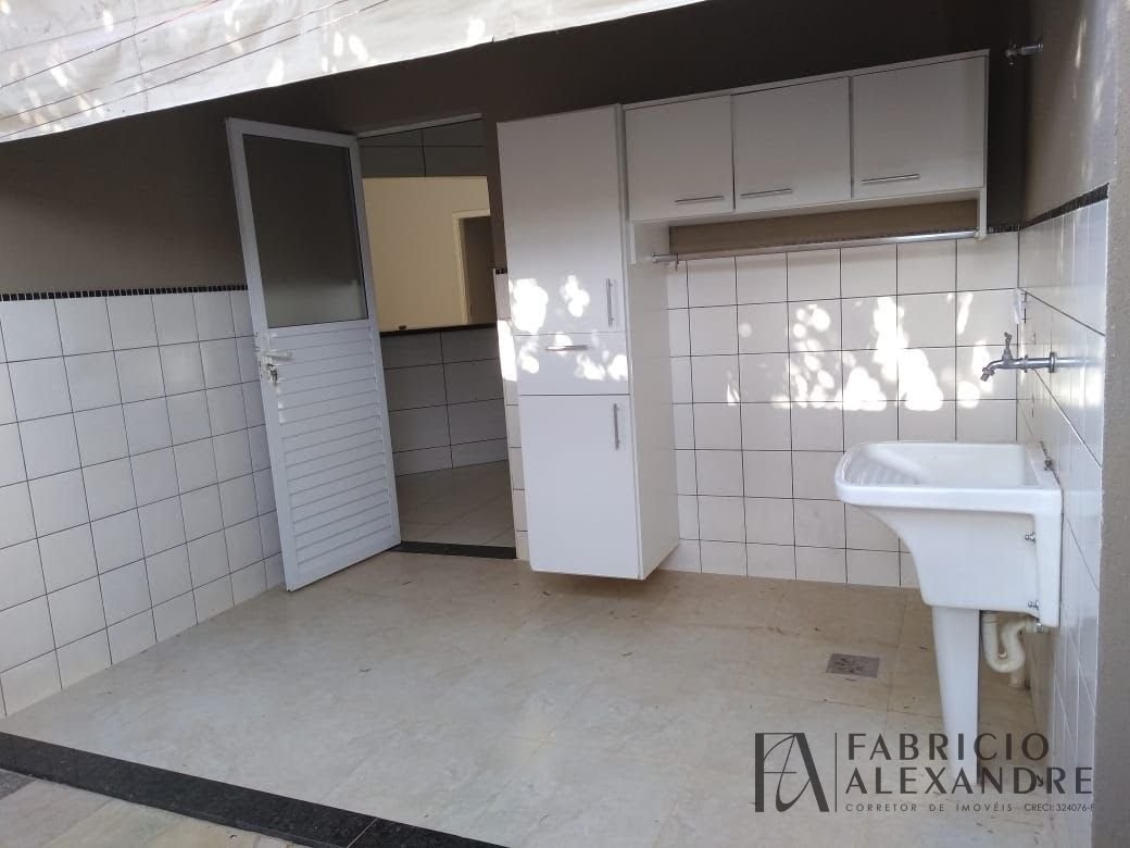 Casa à venda com 3 quartos, 3 banheiros, 4 vagas e 200m² no Village Damha Mirassol II, Mirassol — foto principal
