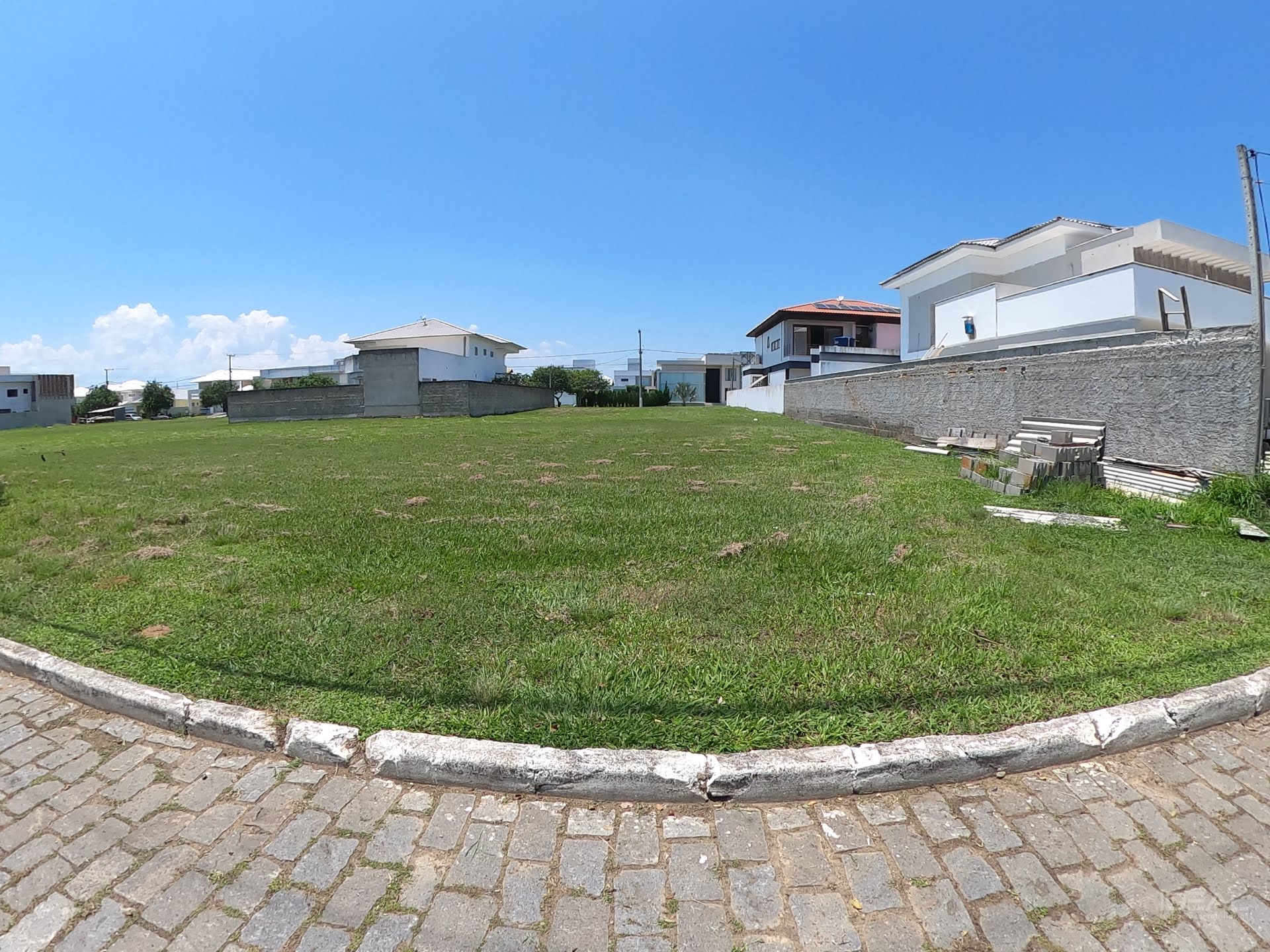 Terreno no Athenas Park disponível para venda com 600m².