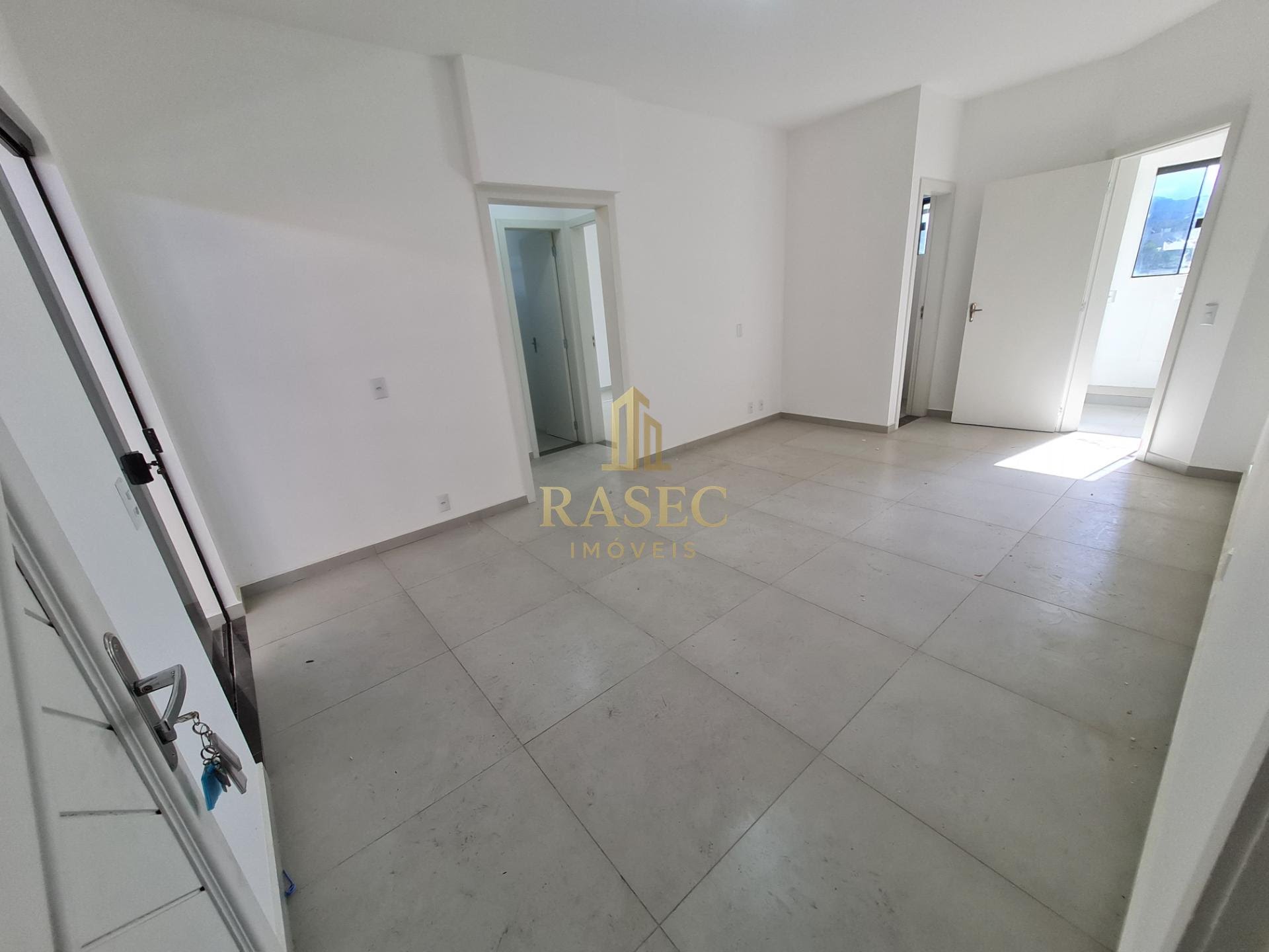 Apartamento para alugar com 2 quartos, 2 banheiros, 1 vaga e 90m² no Souza Cruz, Brusque (SC) — foto 3 de 10