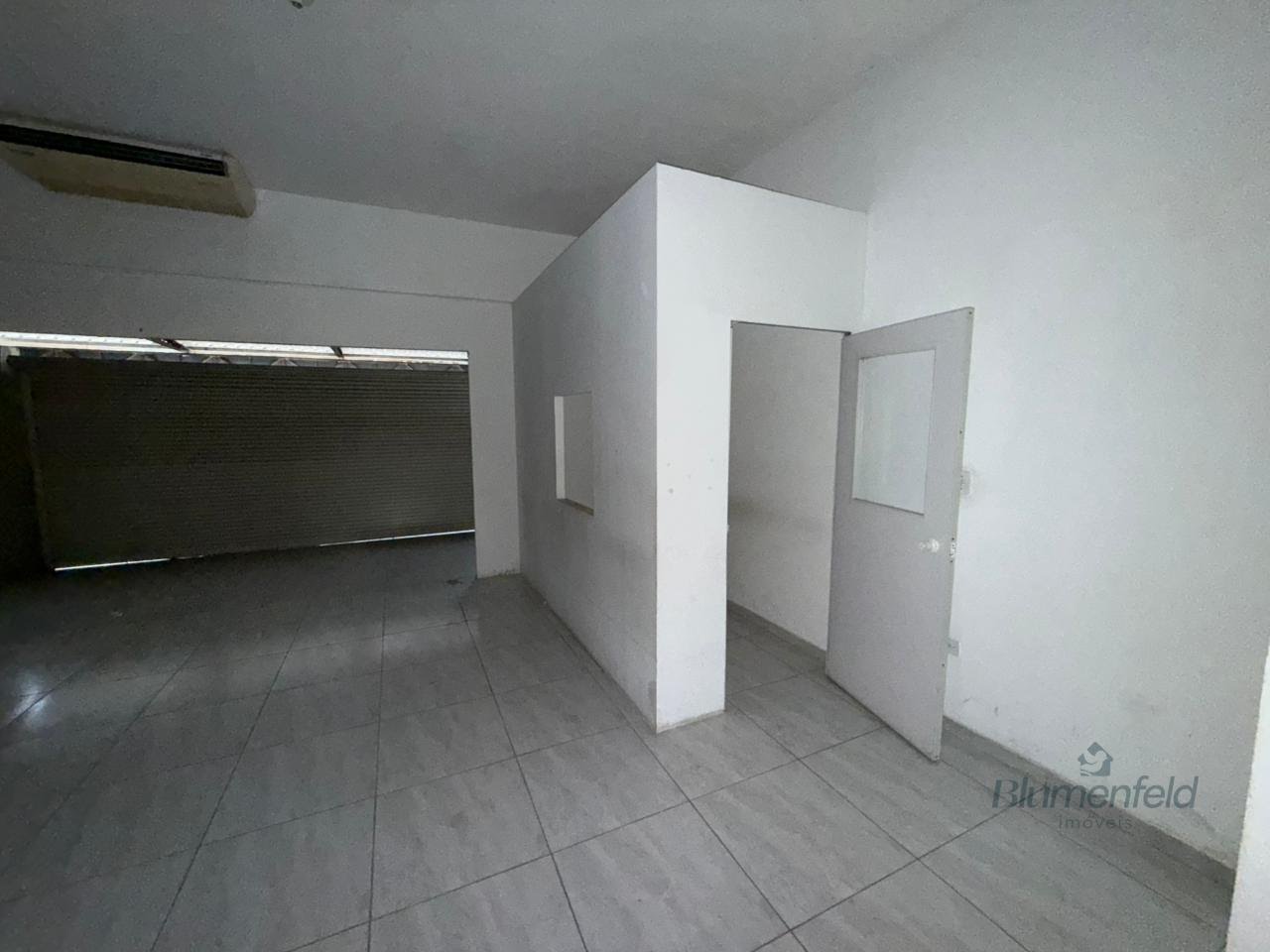 Comercial para alugar com 3 banheiros no Parque Rodrigo Barreto, Arujá (SP) — foto 6 de 16
