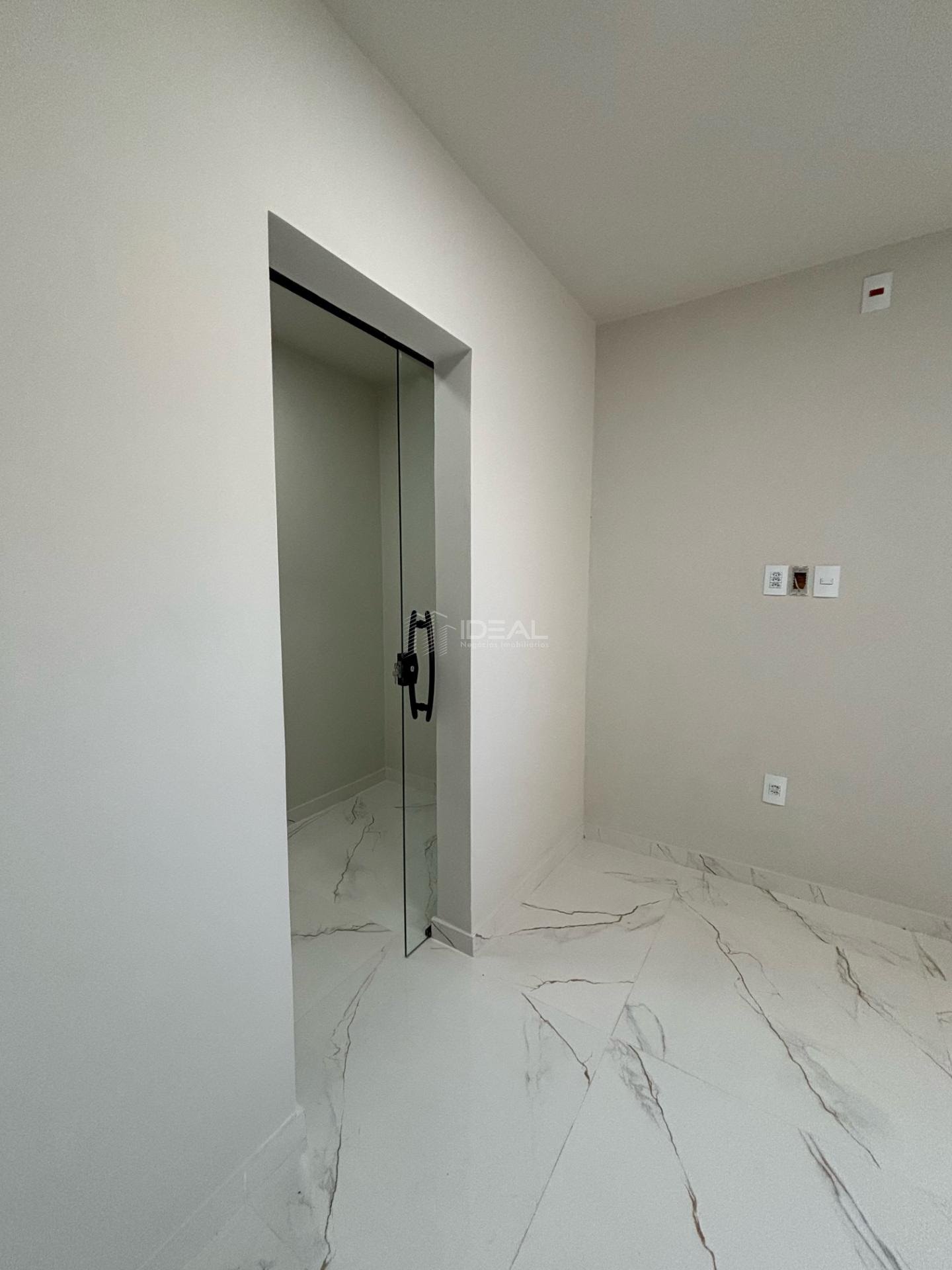 Casa à venda com 4 quartos, 3 suítes, 2 vagas e 221m² no Rodoviário, Campos dos Goytacazes (RJ) — foto 15 de 21