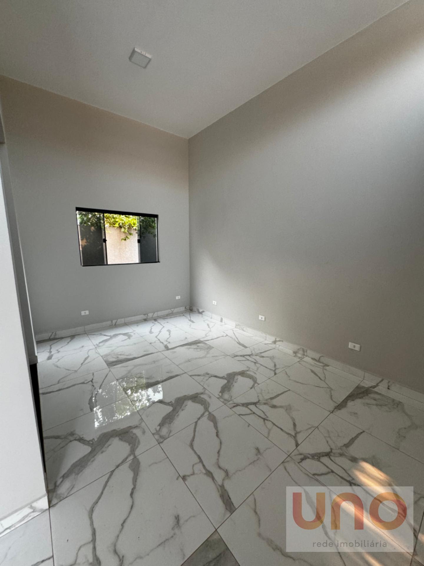 Casa à venda com 3 quartos, 1 suíte, 2 vagas e 180m² no Monte Castelo, Campo Grande (MS) — foto 2 de 9