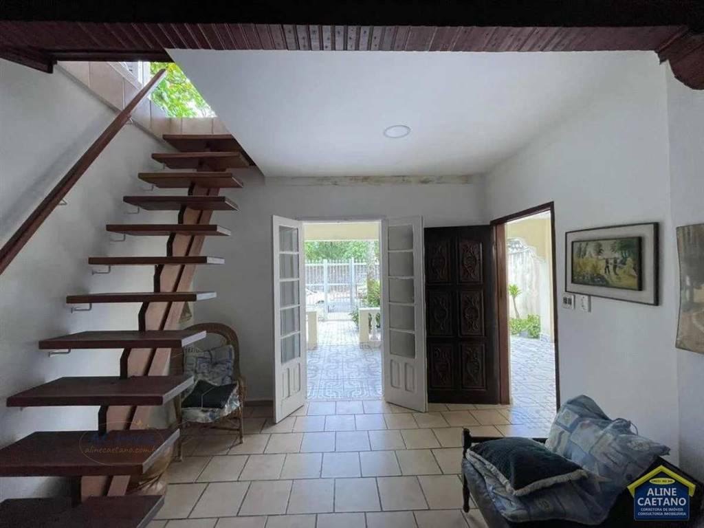 Casa à venda com 4 quartos, 3 banheiros, 5 vagas e 124m² no Solemar, Praia Grande (SP) — foto 4 de 17