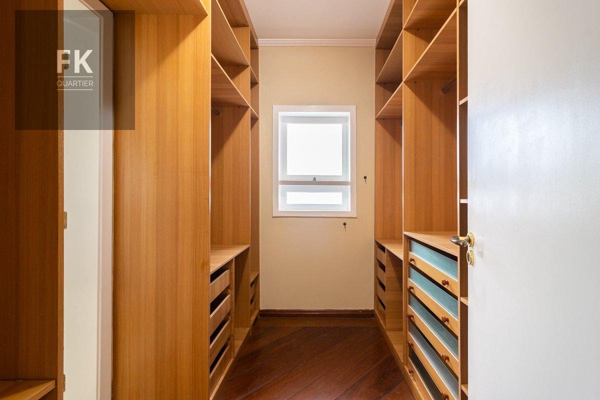 Casa à venda com 4 quartos, 4 suítes, 6 vagas e 415m² no Residencial Morada dos Lagos, Barueri (SP) — foto 27 de 29
