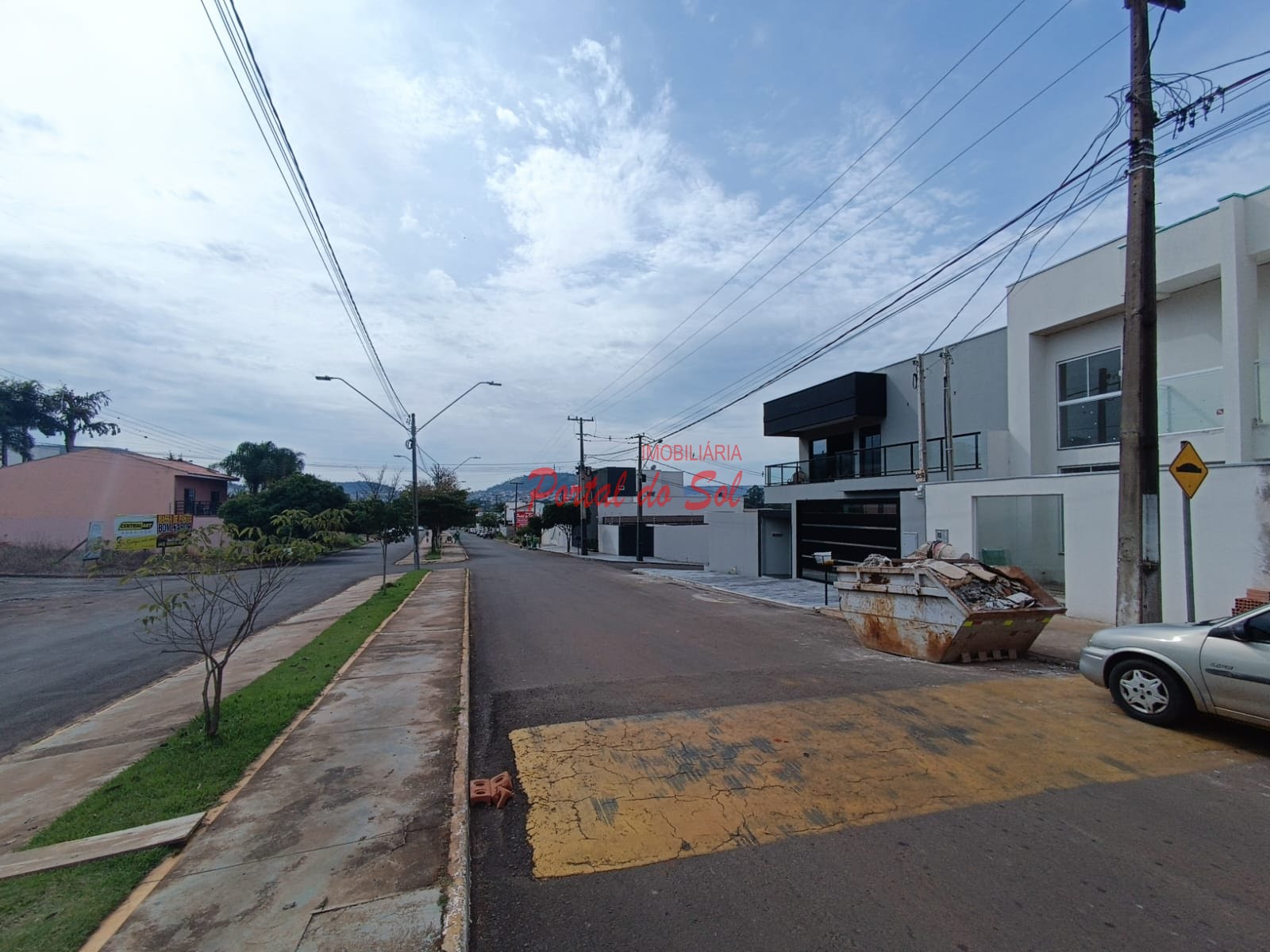 Comercial para alugar com 2 banheiros, 4 vagas e 276m² no Jardim Tarumãs, Santo Antônio da Platina (PR) — foto 2 de 13
